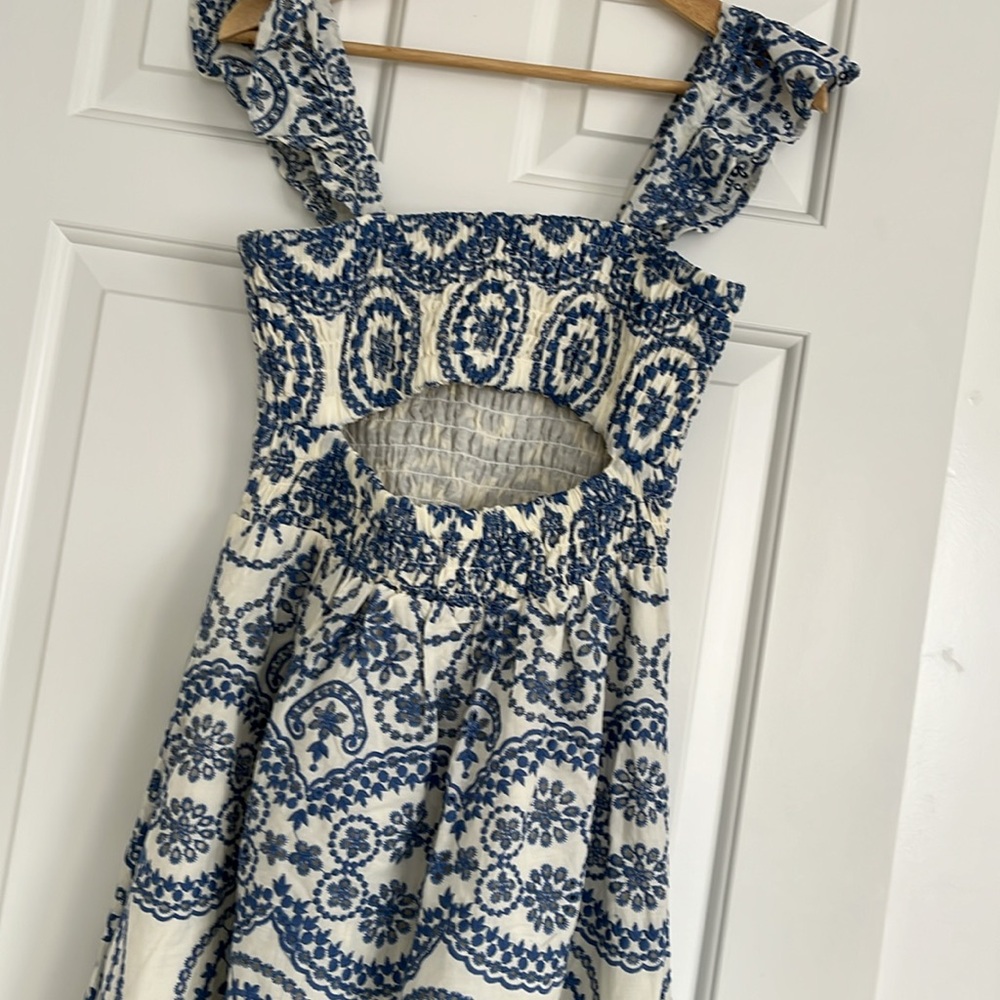 Zara Blue and White Eyelet Embroidered Dress Medium - Picture 4 of 6